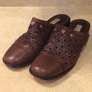 Brighton Brown Braided Mules with Silver Hearts